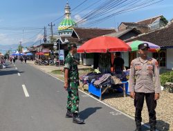 Polsek Jatiroto Kawal Ketertiban, Car Free Day Berlangsung Aman dan Meriah