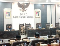 DPRD Kabupaten Blitar Gelar Rapat Paripurna, Agenda Penyampian Penjelasan Bupati atas Nota Keuangan dan Rancangan Perda 2026 serta  APBD TA. 2025