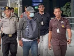 Usai Lakukan Pemeriksaan Secara Maraton di Mapolres, Bupati Ponorogo Diboyong KPK ke Jakarta