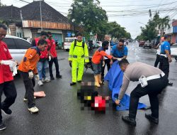 Sat Lantas Polres Wonogiri Gerak Cepat Tangani Kecelakaan Tunggal di Simpang Empat Gudang Seng