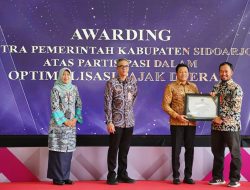 Dedikasi untuk Rakyat, PLN UP3 Sidoarjo Terima Penghargaan Mitra Pajak Daerah