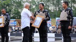 Kapolresta Sidoarjo Raih Penghargaan Kapolri pada Puncak Apel Kasatwil 2025