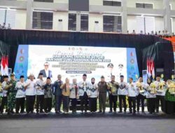 Peringatan Hari Guru Nasional Bupati Bojonegoro Ingatkan Kembali Peran Guru dalam Mendidik dan Membentuk Karakter Anak