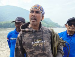 HNSI Jember Bantu Nelayan Evakuasi Mandiri di Pantai Plawangan Pancer Puger