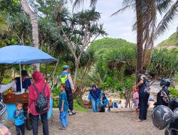 Libur Tahun Baru, Polri Amankan Objek Wisata Pantai di Paranggupito Wonogiri