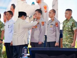 Presiden Prabowo Anugerahkan Tanda Kehormatan kepada Polri atas Dukungan Ketahanan Pangan Nasional