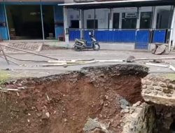 Pemkab Banyuwangi Terkesan Lamban Tangani  Jembatan Ambrol