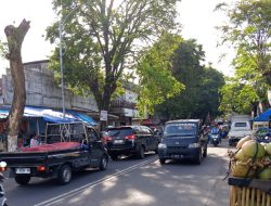 Kemacetan Lalu Lintas Pasar Genteng Jadi Momok di Banyuwangi