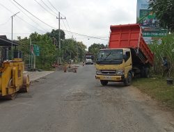 Perbaiki Jalan Rusak, Wujud Tanggung Jawab dan Kepedulian Paguyuban Penambang Pasir