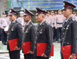 Polres Wonogiri Gelar Upacara Penganugerahan Tanda Kehormatan dan Kenaikan Pangkat Pengabdian