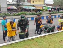 Anggota Kodim Ponorogo Ikut Kerja Bakti Peringati HPSN Tahun 2026