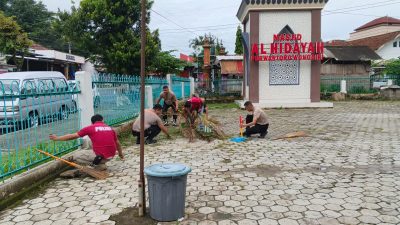 Jelang Ramadan 1447 H, Polsek Purwantoro Bersih-bersih Masjid Al Hidayah