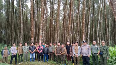 Polsek Kismantoro Bersama BKPH Purwantoro Gelar Patroli Gabungan, Perkuat Pengamanan Kawasan Hutan Wonogiri
