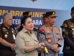 Ketua Komisi IV DPR RI Apresiasi Polri saat Hadiri Pelepasan 22 Kontainer Bantuan Kemanusiaan Korban Bencana Sumatra