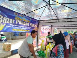 Antusiasme Warga Tinggi, Bazar Gerakan Pangan Murah PWI Sampang Dipadati Pembeli