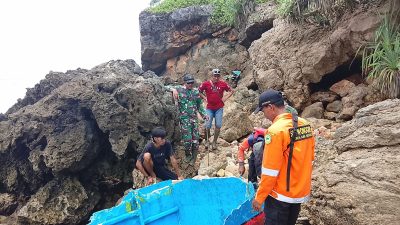 Nelayan Asal Trenggalek Hilang, Tim Gabungan Lanjutkan Penyisiran Pantai Paranggupito Wonogiri