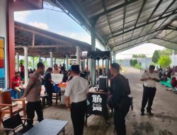 Polsek Porong dan Brimob Polda Jatim Amankan Kunjungan Keluarga Warga Binaan Lapas Porong Saat Idul Fitri