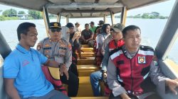 Berikan Rasa Aman, Polisi Siaga di Wisata Bahari Tlocor Selama Libur Lebaran