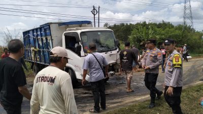Respon Cepat, Polres Lampung Utara Evakuasi Korban Laka Lantas di Jalinsum