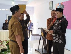Kades Lojejer Moh. Sholeh Melantik Kepala Dusun Kepel