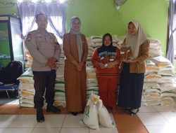 314 Karung Beras Disalurkan kepada 157 KPM di Desa Beringin