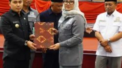 DPRD Kabupaten Mojokerto Rapat Paripurna Penyampaian Pendapat Akhir Fraksi – Fraksi Tentang Pajak Daerah dan Restribusi Daerah