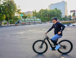 Dari Berangkat Kerja Gowes hingga WFH, Cara Ahmad Luthfi Budayakan Hemat Energi di Jateng