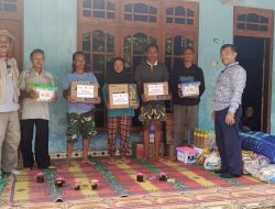 Tim Alpa Media Salurkan Bantuan Gubernur Jawa Tengah kepada Korban Banjir Wonogiri di Pracimantoro