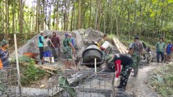 Medan Sulit Pembangunan Jembatan Perintis Garuda di Ponorogo Tak Menyurutkan Semangat Kerja TNI dan Rakyat