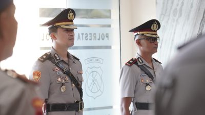 Kapolresta Sidoarjo Pimpin Sertijab Kapolsek Taman, Tekankan Integritas dan Pelayanan Prima