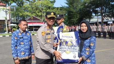 Hari Bhayangkara ke-80, Polres Sampang Perkuat Ketahanan Pangan Lewat Bantuan Bibit Jagung dan Alsintan