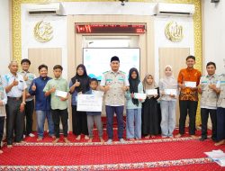 PLN UP3 Sidoarjo dan YBM PLN Salurkan Beasiswa Pendidikan untuk 79 Siswa, Wujud Kepedulian terhadap Generasi Penerus Bangsa