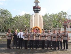 Polres Sampang Kenang Jasa Pahlawan Melalui Ziarah TMP Jelang Hari Bhayangkara ke-80