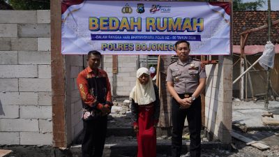 Polres Bojonegoro Bedah Rumah Warga Balen, Wujud Kepedulian Polri di Hari Bhayangkara ke-80