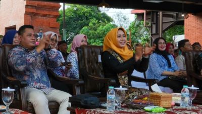 Ribuan Masyarakat Tumpah Ruah Saksikan Kirab Budaya Mojo Bangkit Hari Jadi Kota Mojokerto ke-108