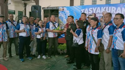 PJW Beri Kejutan Tumpeng dan Kaos Simbolis pada Hari Bhayangkara ke-80, Perkuat Sinergi Polres Wonogiri dan Insan Pers