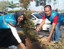 PLN UP3 Sidoarjo Tegaskan Komitmen Dukung Pelestarian Lingkungan Melalui Penanaman 644 Pohon Bersama Pemkab Sidoarjo