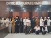 DPRD Kabupaten Mojokerto Komisi IV Gelar RDP dengan LMS Terkait Mutasi Kepsek dan Seragam Sekolah