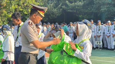 Wakapolresta Sidoarjo Buka MPLS SMAN 2 Sidoarjo, Bekali Pentingnya Disiplin Waspadai Bahaya Kenakalan Remaja