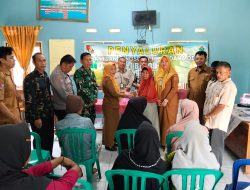Komitmen Tekan Kemiskinan Ekstrem, Pemdes Ogan Jaya Bagikan BLT-DD Triwulan II