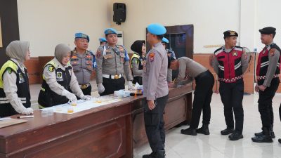 Cegah Pelanggaran, Bidpropam Polda Jatim Mitigasi Personil Polres Jombang
