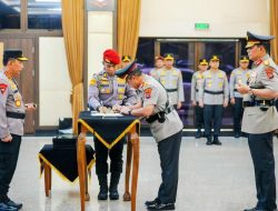 Kapolri Pimpin Pelantikan dan Sertijab Enam Kapolda Jajaran