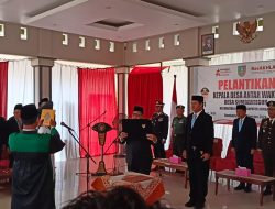 Pusoko Dilantik Bupati Jombang Jadi Kades Antar Waktu Desa Sumberteguh