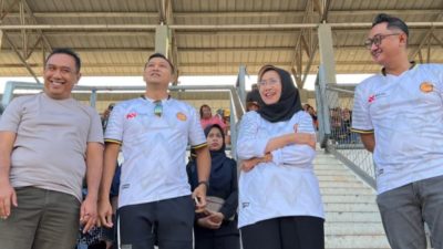 Disaksikan Bupati Lumajang dan Forkompinda, Kesebelasan PKDI Mojokerto Menang atas PKDI Gresik 3-2