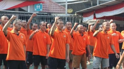 WBP Lapas Sidoarjo Ikuti Senam dan Pengarahan Petugas, Menjaga Kebugaran dan Kedisiplinan