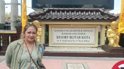 Pengacara Pirang Geram di Polres Blitar Kota, Kasus Sri Patokah Mandek 5 Tahun