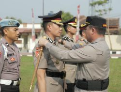 Polres Blitar Gelar Upacara Sertijab Wakapolres dan Kasat Reskrim