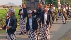 SDN Nogosari 01 Jember Ikuti Karnaval Kemerdekaan Desa Nogosari, Memeriahkan HUT RI ke-81