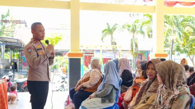 Curhat Kamtibmas di Desa Prambon, Polresta Sidoarjo Ajak Warga Jaga Situasi Kondusif