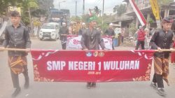 Ratusan Siswa dan Siswi SMPN 1 Wuluhan Ikuti Karnaval Desa Ampel Meriahkan HUT RI ke-81